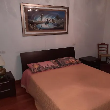 House Апартаменты *